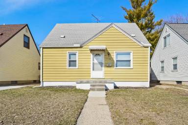 Main picture of 2114 Champaign Rd