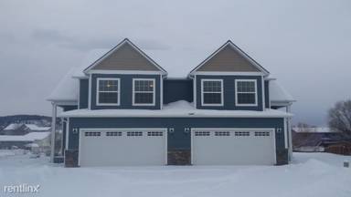 Main picture of 29 Muskrat Dr