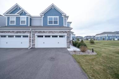 Main picture of 18371 Glastonbury Dr