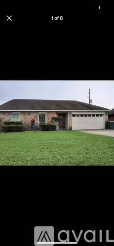Main picture of 2695 Duncan St