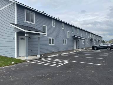 Main picture of 715 3rd Ave NE