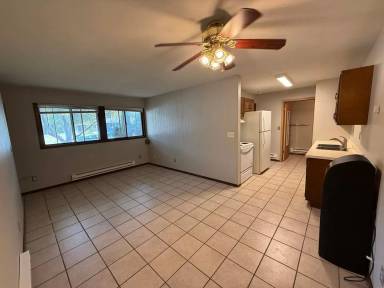 Main picture of 1728 La Crescent St