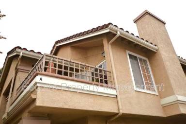 Main picture of 615 Baywood Ln