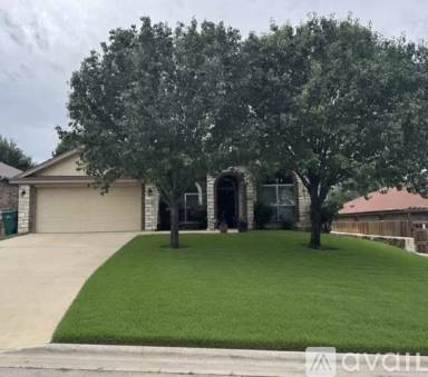 Main picture of 2517 Mugho Dr