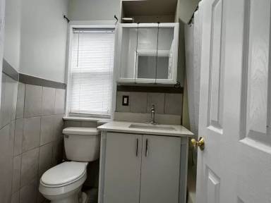 Main picture of 145 Lake Ave