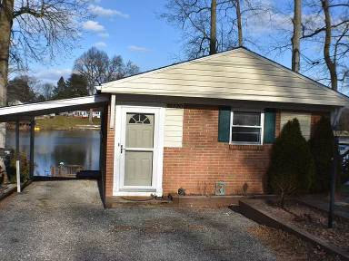 Main picture of 15720 Magnolia Dr