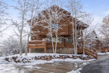 Main picture of 3931 N Timber Wolf Ln