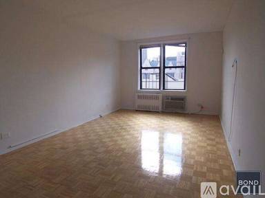 Main picture of 315 E 21st St