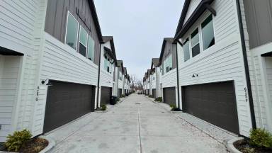 Main picture of 615 Northew St