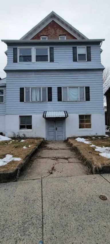Main picture of 154 Garibaldi Ave