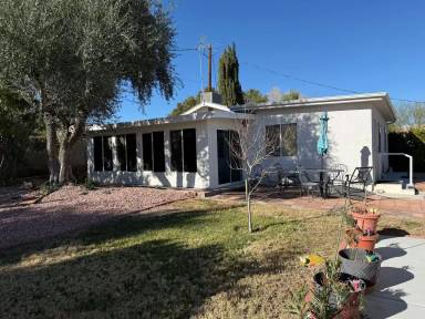 Main picture of 2045 S Tenaya Way