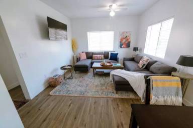 Main picture of 5648 Berkshire Dr