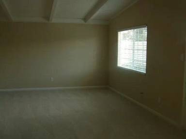 Main picture of 1725 York St