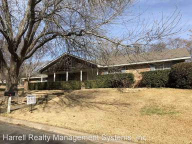 Main picture of 929 Sleepy Hollow Rd