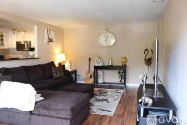Main picture of 258 Brettonwoods Dr