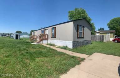 Main picture of 4842 SW Topeka Blvd