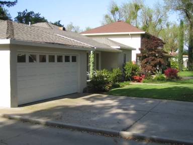 Main picture of 216 Helen Ave