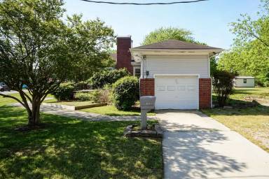 Main picture of 3317 N Duke St