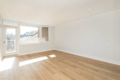 Main picture of 334 Harvard St Apartments