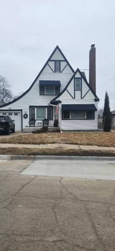 Main picture of 3420 Cable Ave