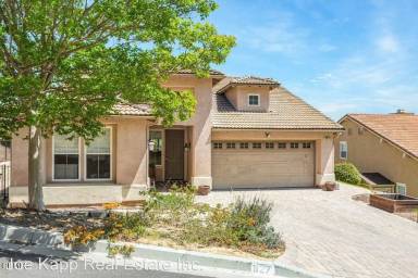 Main picture of 827 Vista Grande Dr