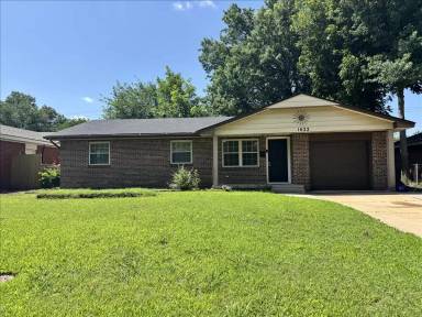 Main picture of 1622 Denison Dr