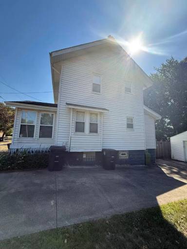 Main picture of 944 Haynes St