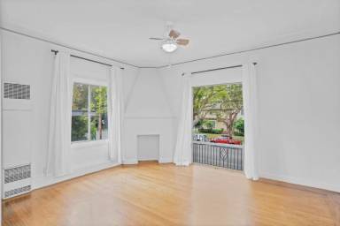 Main picture of 1633 Central Ave