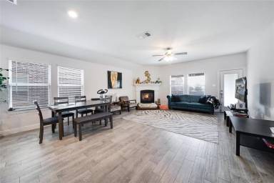 Main picture of 8227 Caribou Dr