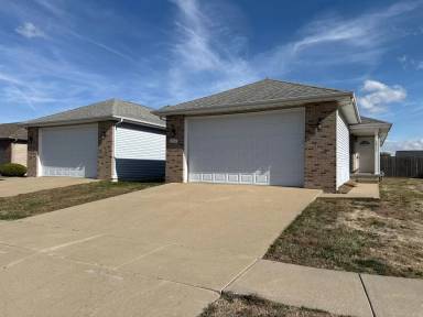 Main picture of 2914 Sandy Ln
