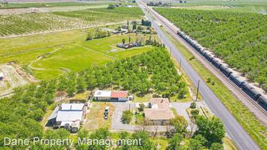 Main picture of 19688 Santa Fe Rd