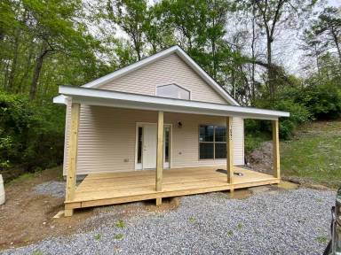 Main picture of 709 Old Knoxville Hwy