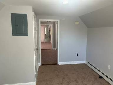 Main picture of 171 Seymour Ave