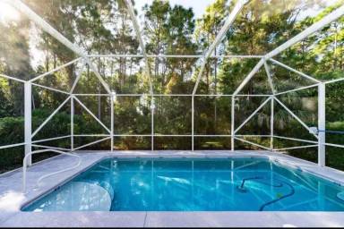 Main picture of 556 SW Indian Key Dr
