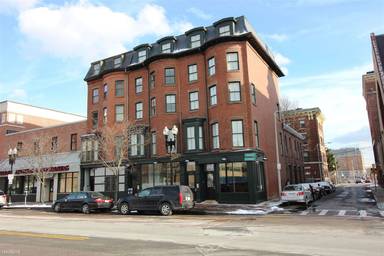 Main picture of 1888 Washington St
