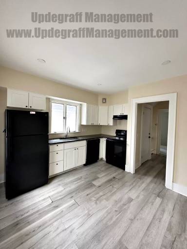 Main picture of 79 Ferris St