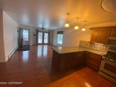 Main picture of 7427 Bern St