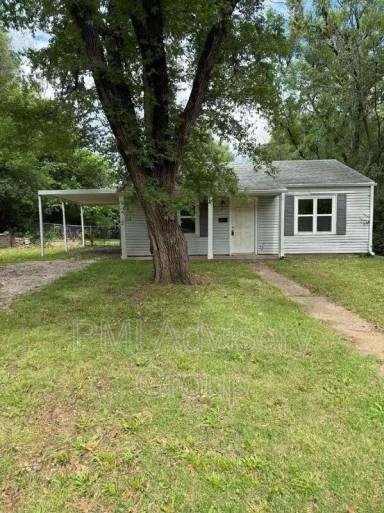 Main picture of 2524 SW Valley Brook Ln