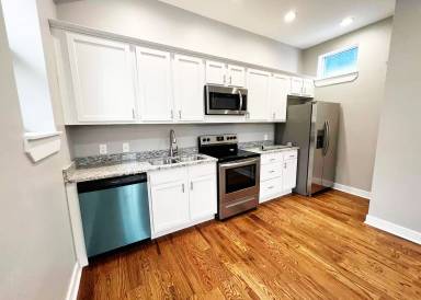 Main picture of 3216 Bishop St