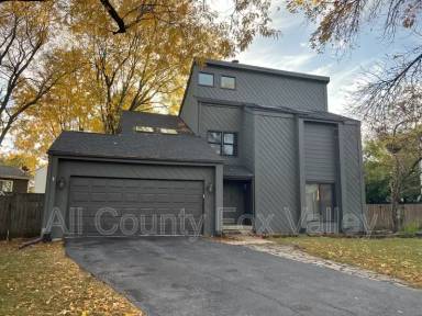 Main picture of 1134 Lakeside Ct