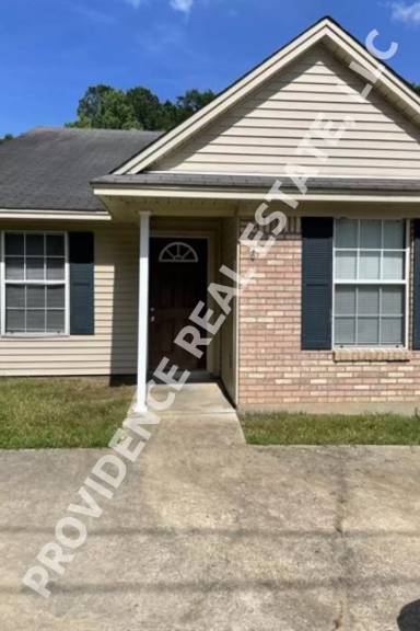 Main picture of 804 Center St