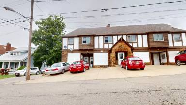 Main picture of 24 Helen Ave