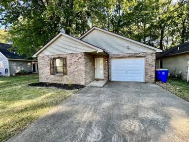 Main picture of 5666 Maple Ln