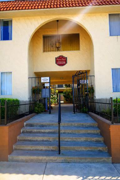 Main picture of 977 Coleen Ct