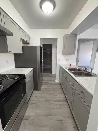 Main picture of 695 Capital Ave NE