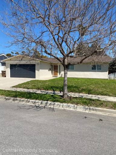 Main picture of 482 Mackay Ave