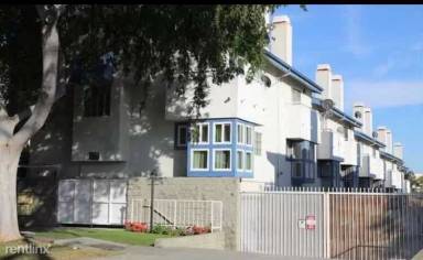 Main picture of 532 Venice Way