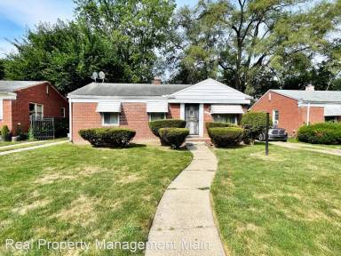 Main picture of 15891 Stout St