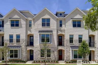 Main picture of 2424 Merriweather Ln