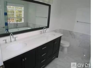 Main picture of 2807 Roesh Way